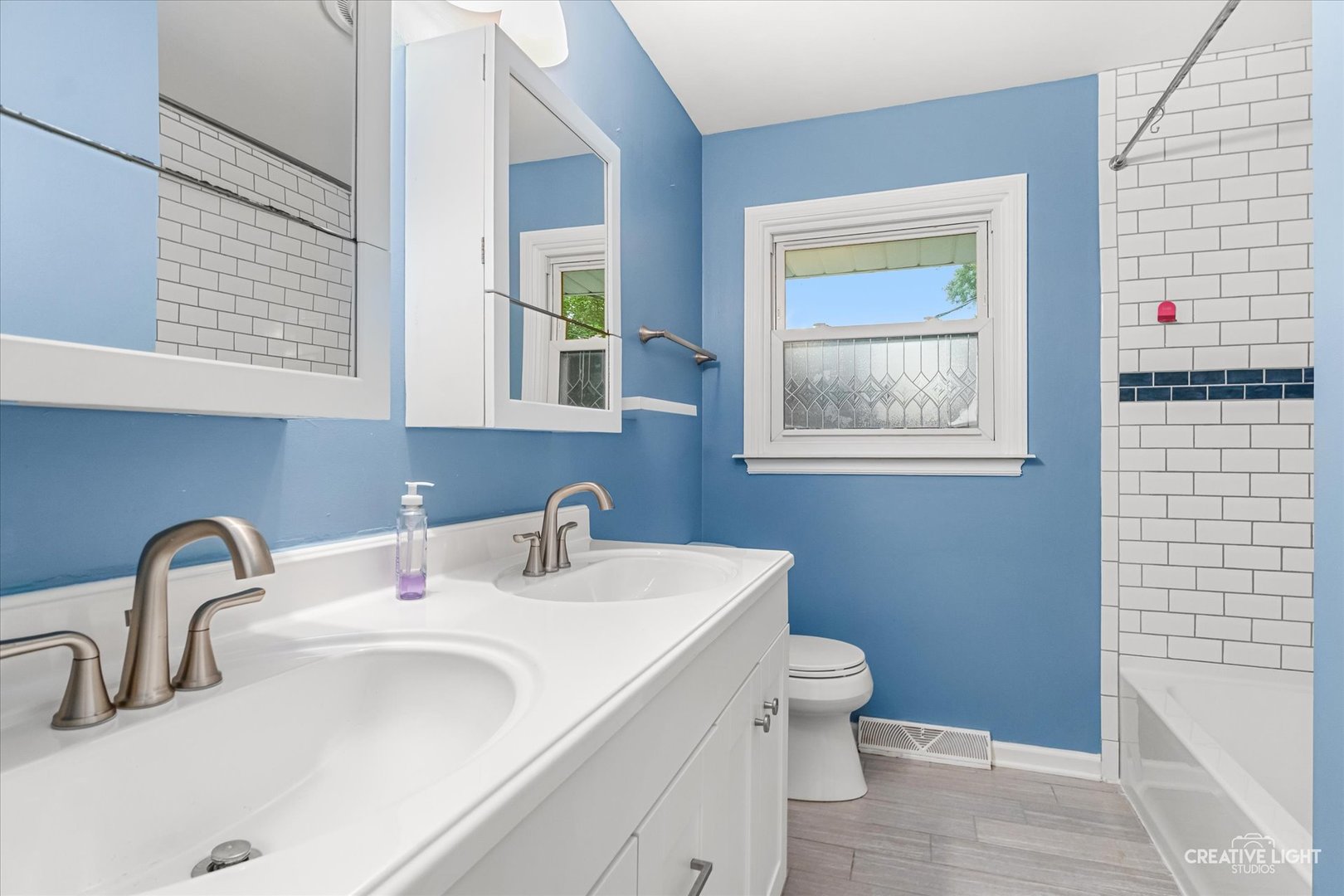 932 Longmeadow Drive Property Photo 10