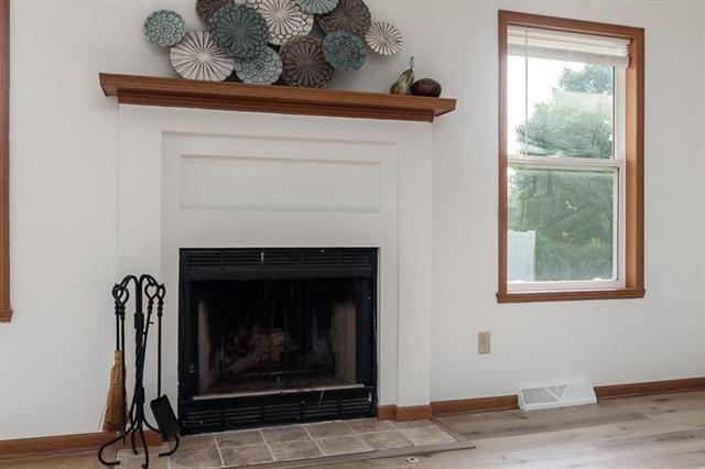 14723 Hunters Way Property Photo 6