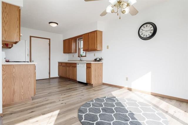 14723 Hunters Way Property Photo 11