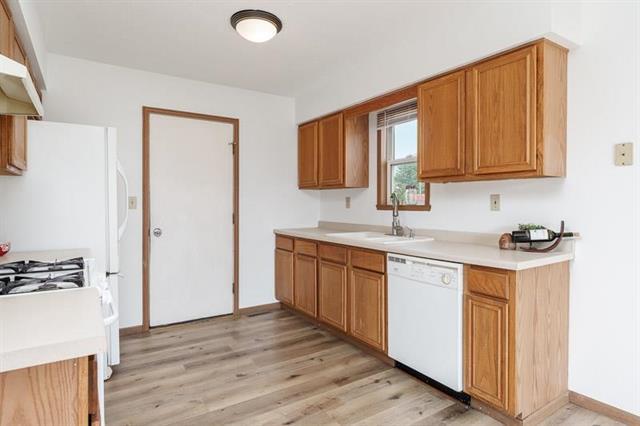 14723 Hunters Way Property Photo 12