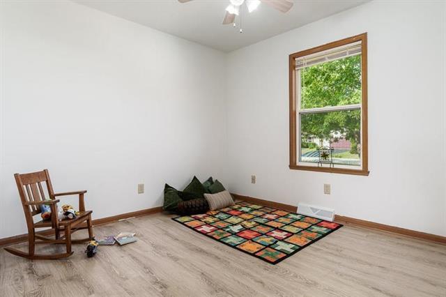 14723 Hunters Way Property Photo 18