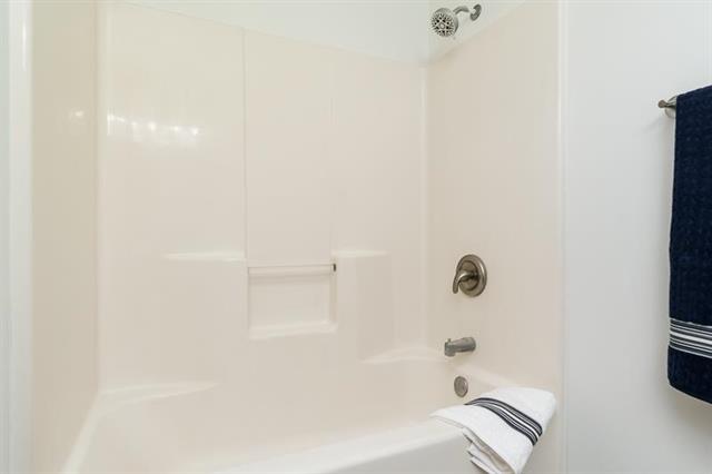 14723 Hunters Way Property Photo 21