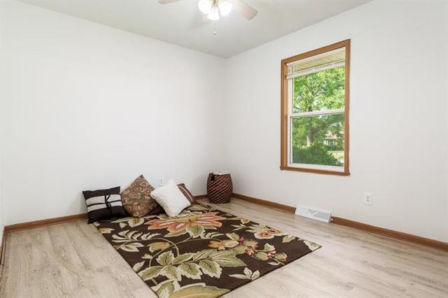 14723 Hunters Way Property Photo 22