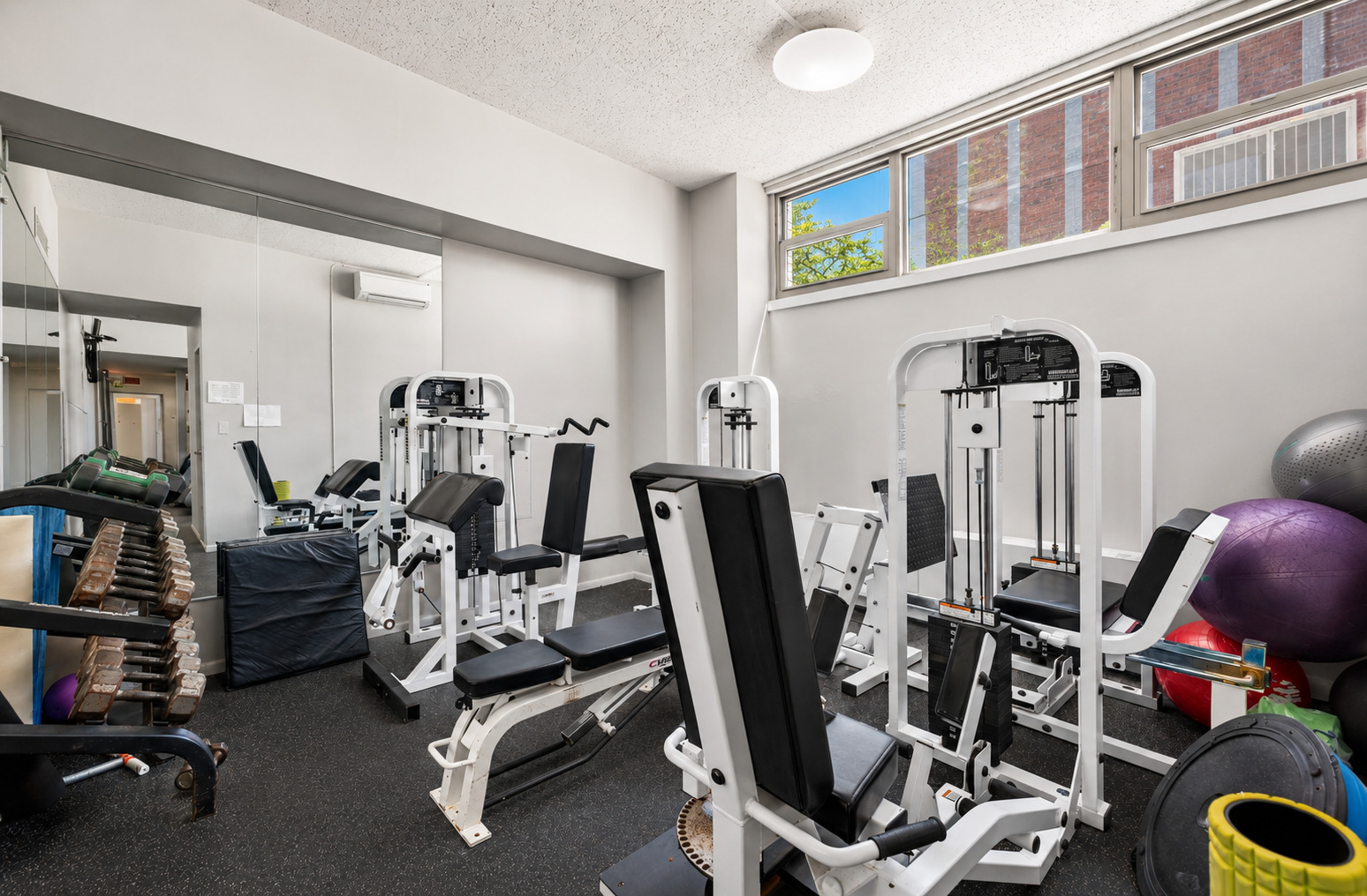 1550 N Lake Shore Drive 23e Property Photo 15