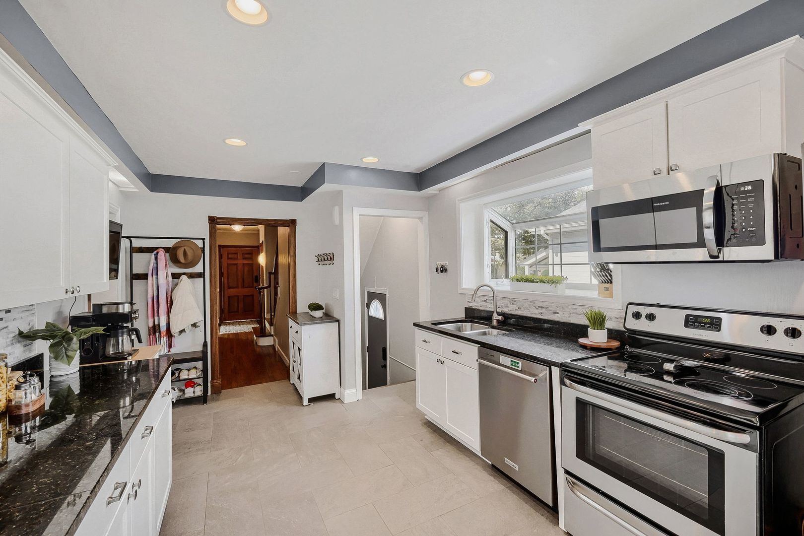 693 S Spring Road Property Photo 10