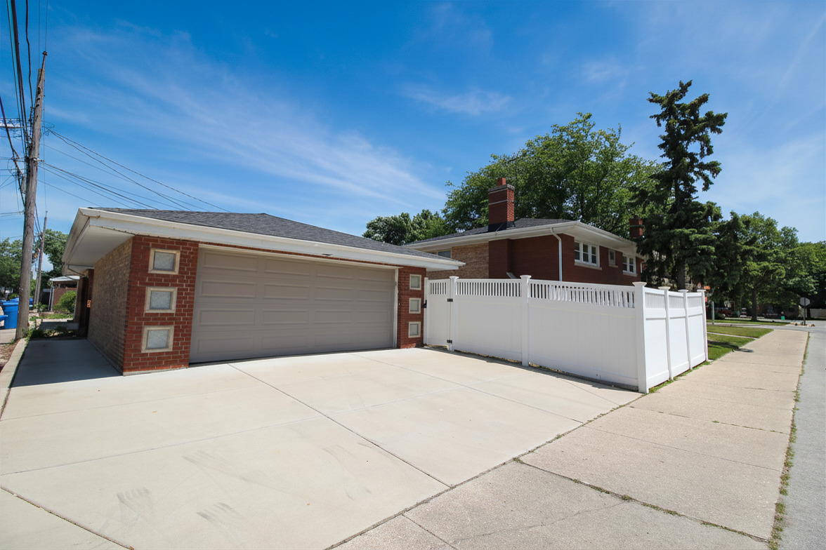 10158 S Talman Avenue Property Photo 37