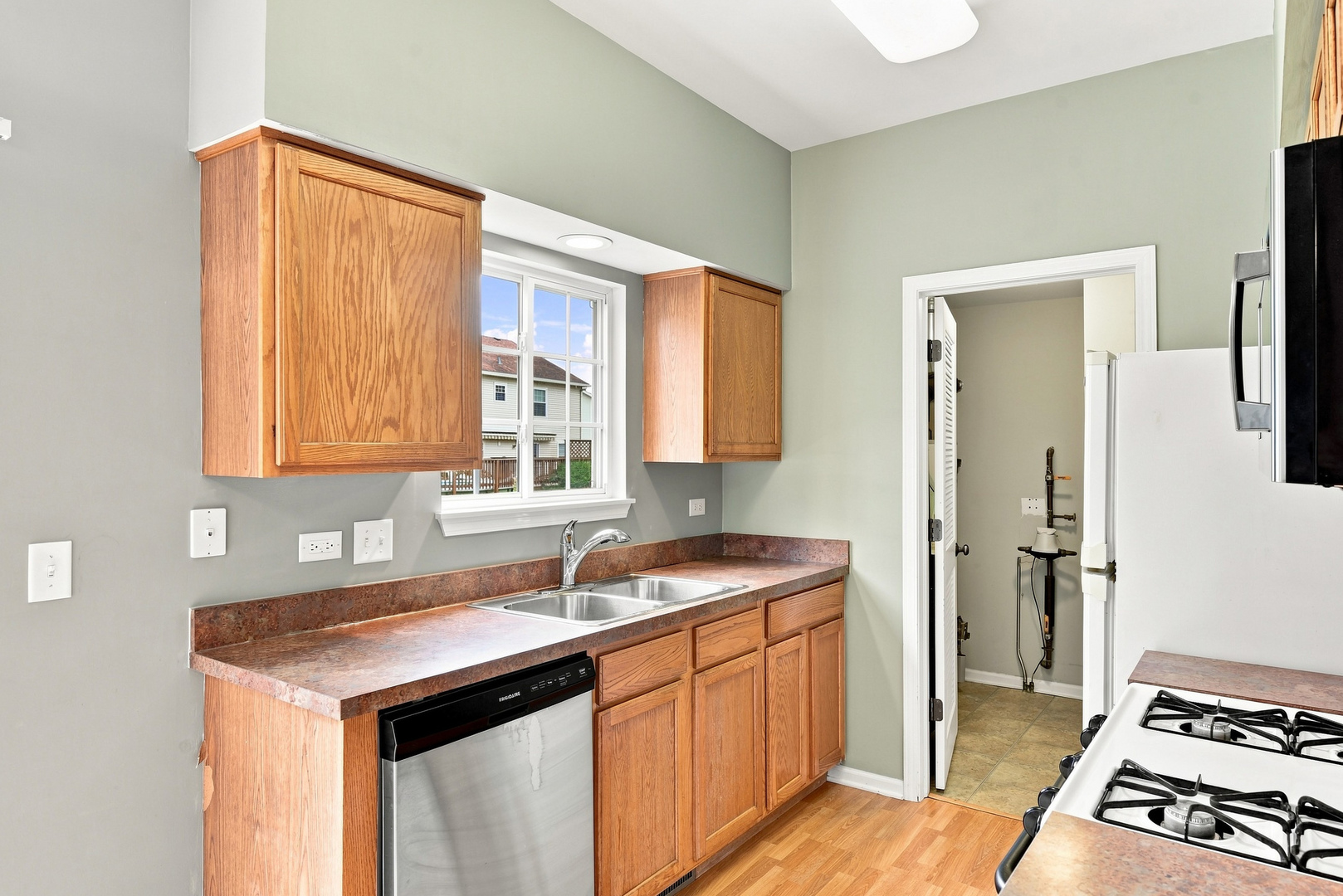 1424 Red Top Lane Property Photo 5