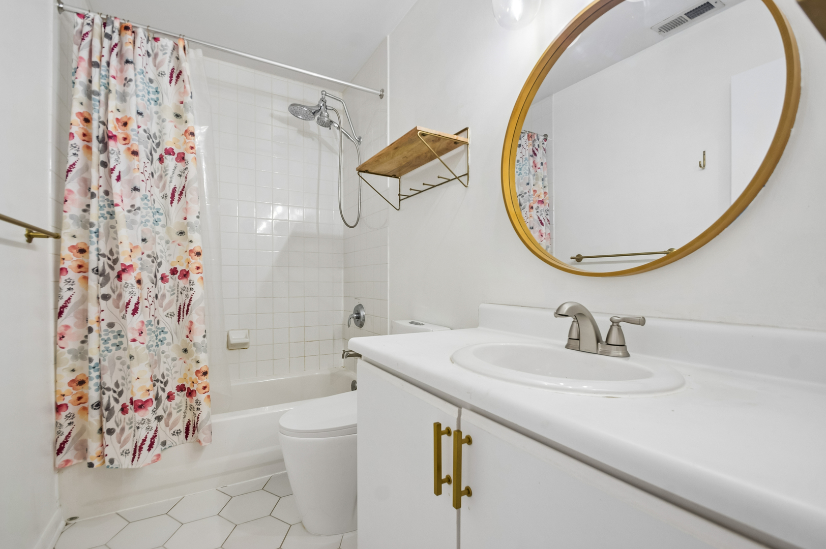 1007 E 61st Street Property Photo 20