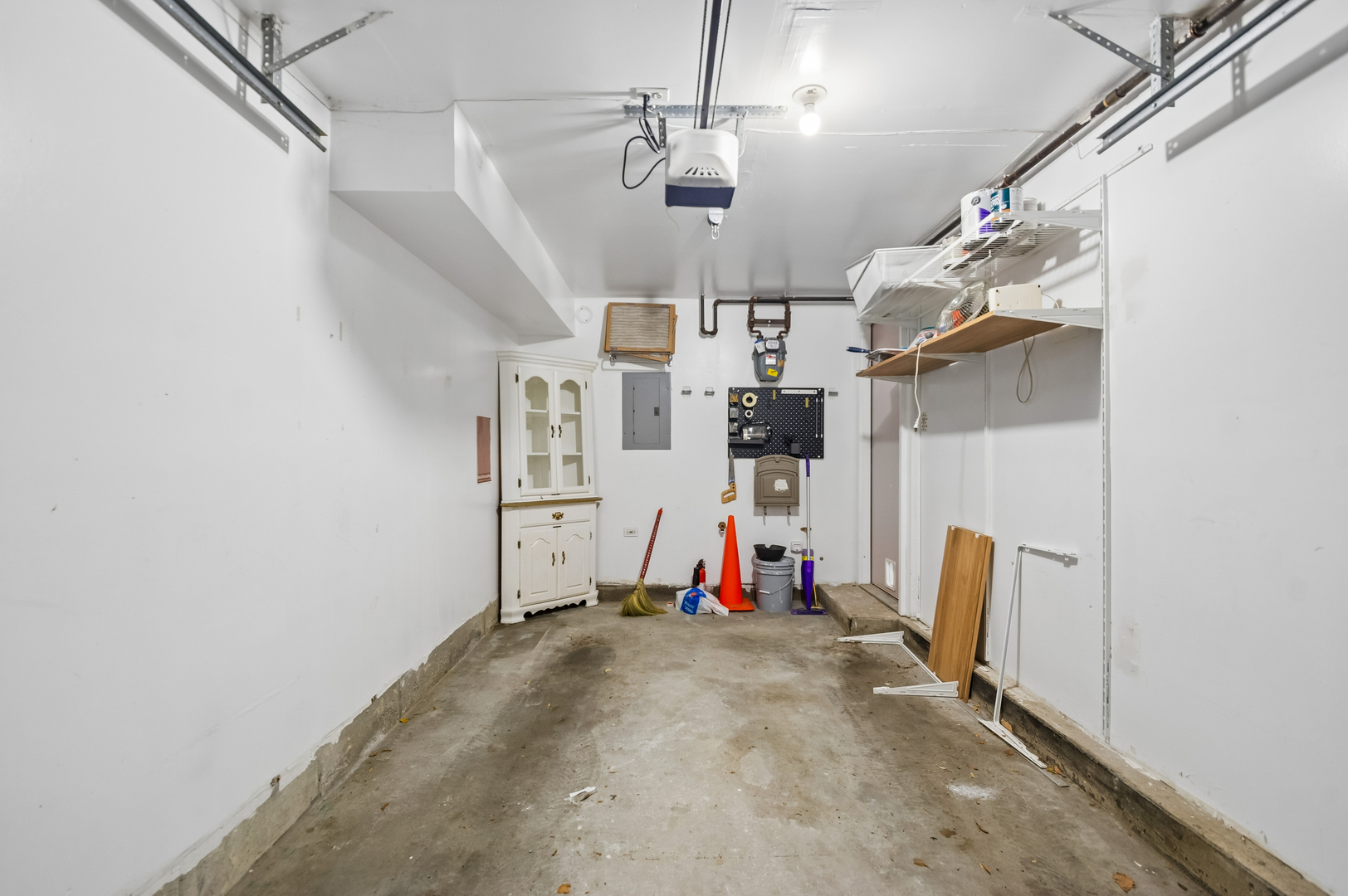 1007 E 61st Street Property Photo 33