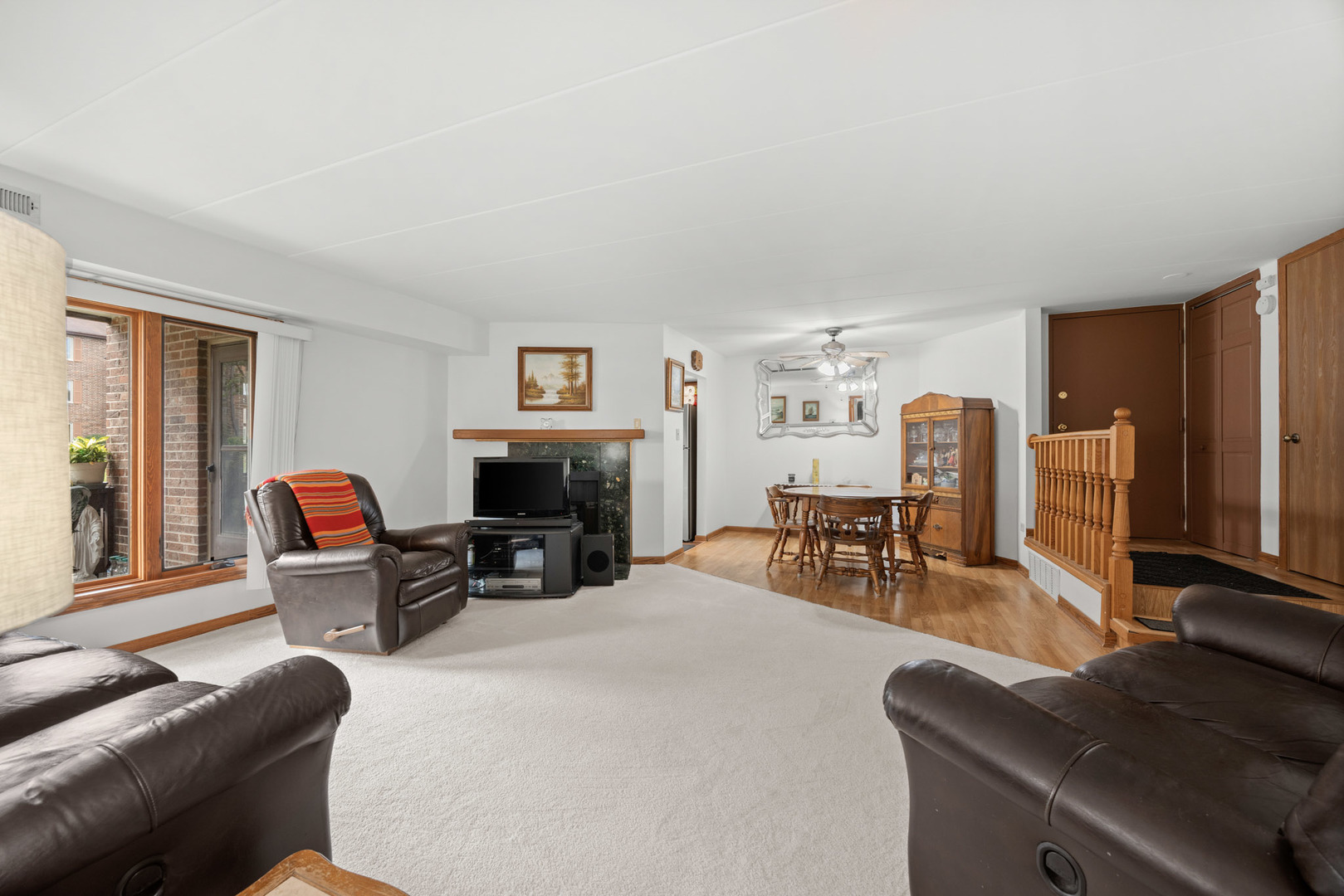 6413 Oak Forest Avenue 1s Property Photo 4