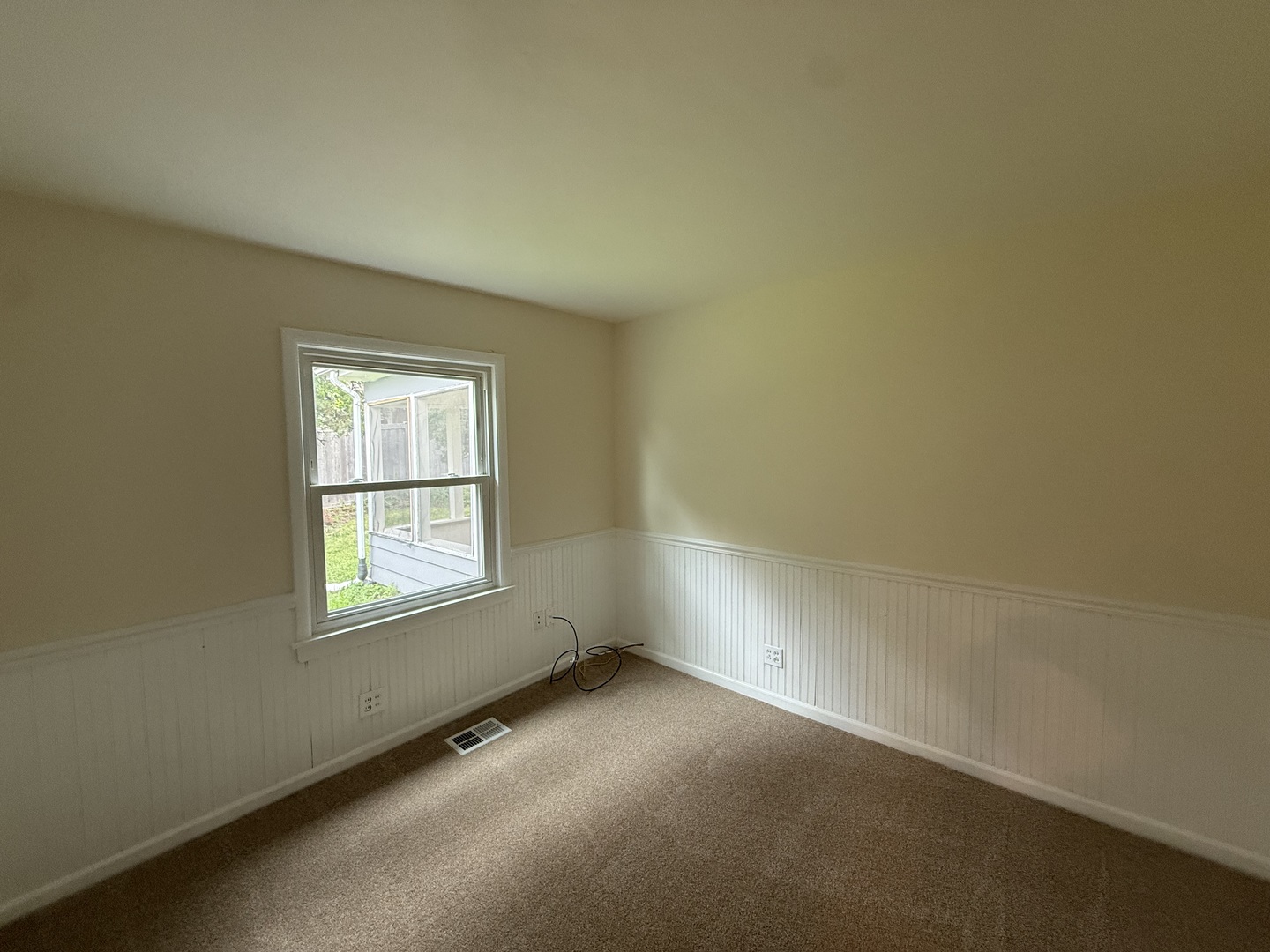117 E Elm Street Property Photo 10