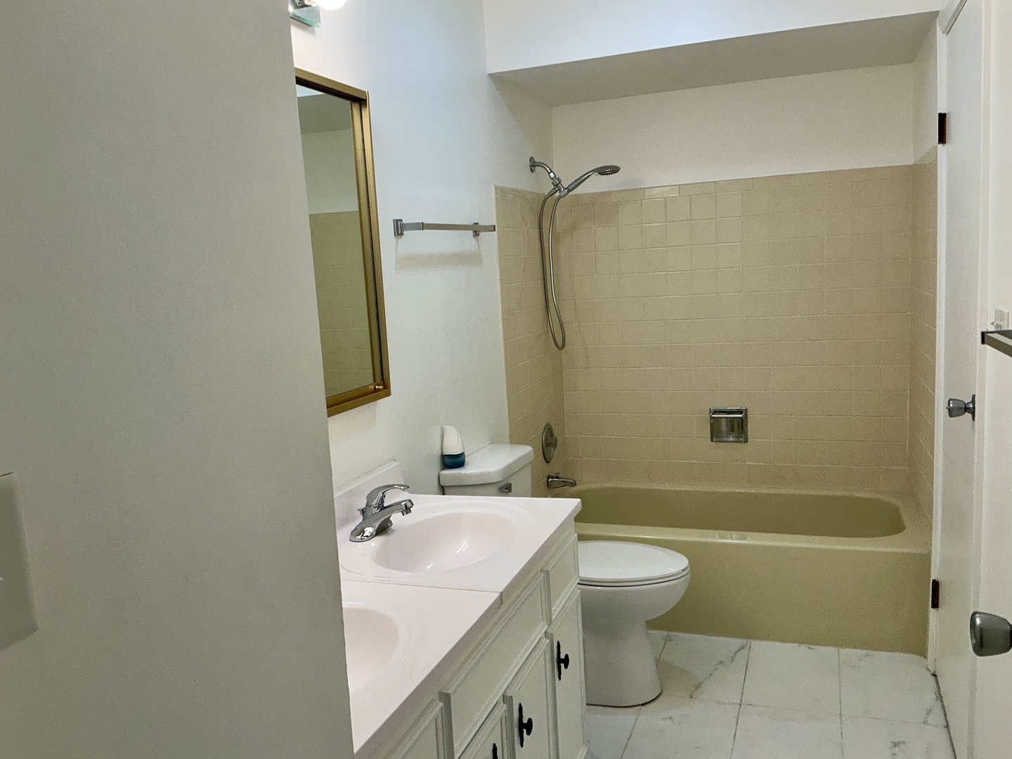 840 Heather Lane Property Photo 6