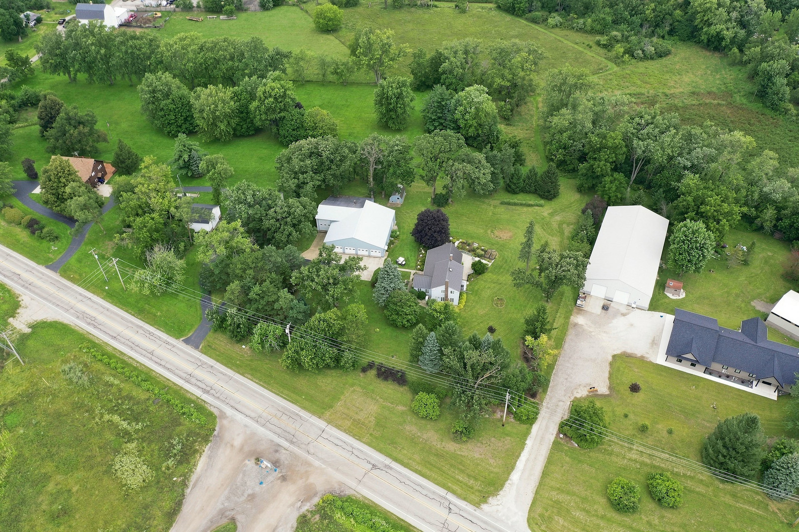 6424 Mccullom Lake Road Property Photo 5