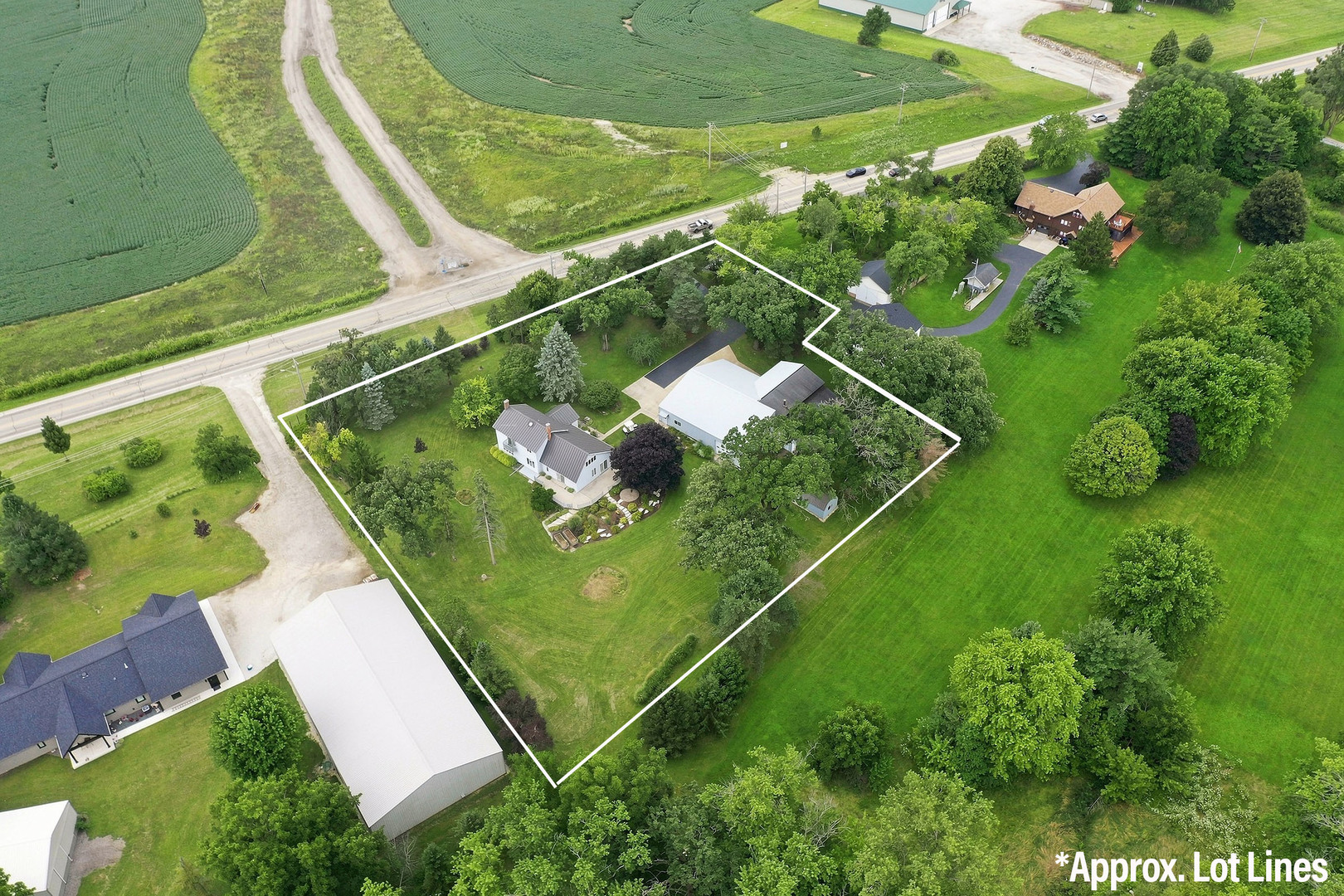 6424 Mccullom Lake Road Property Photo 6