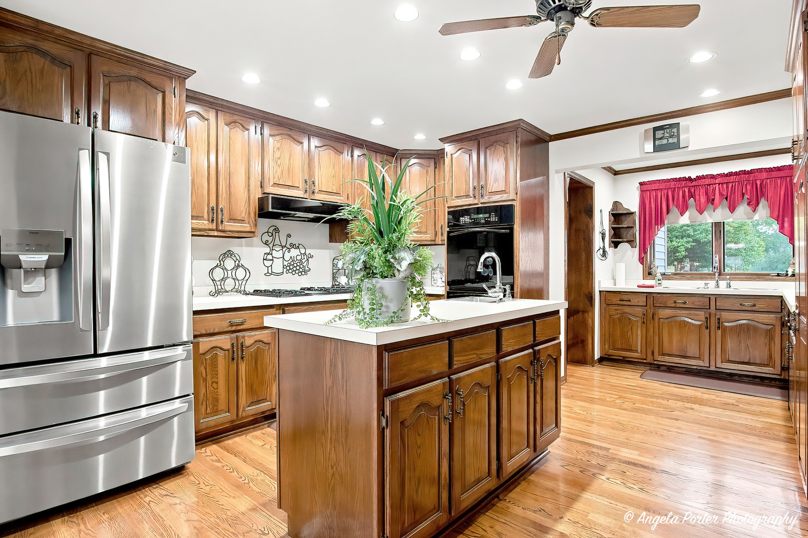 6424 Mccullom Lake Road Property Photo 14