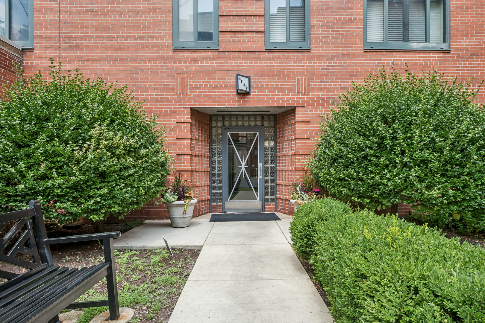 5052 N Marine Drive D3 Property Photo 22