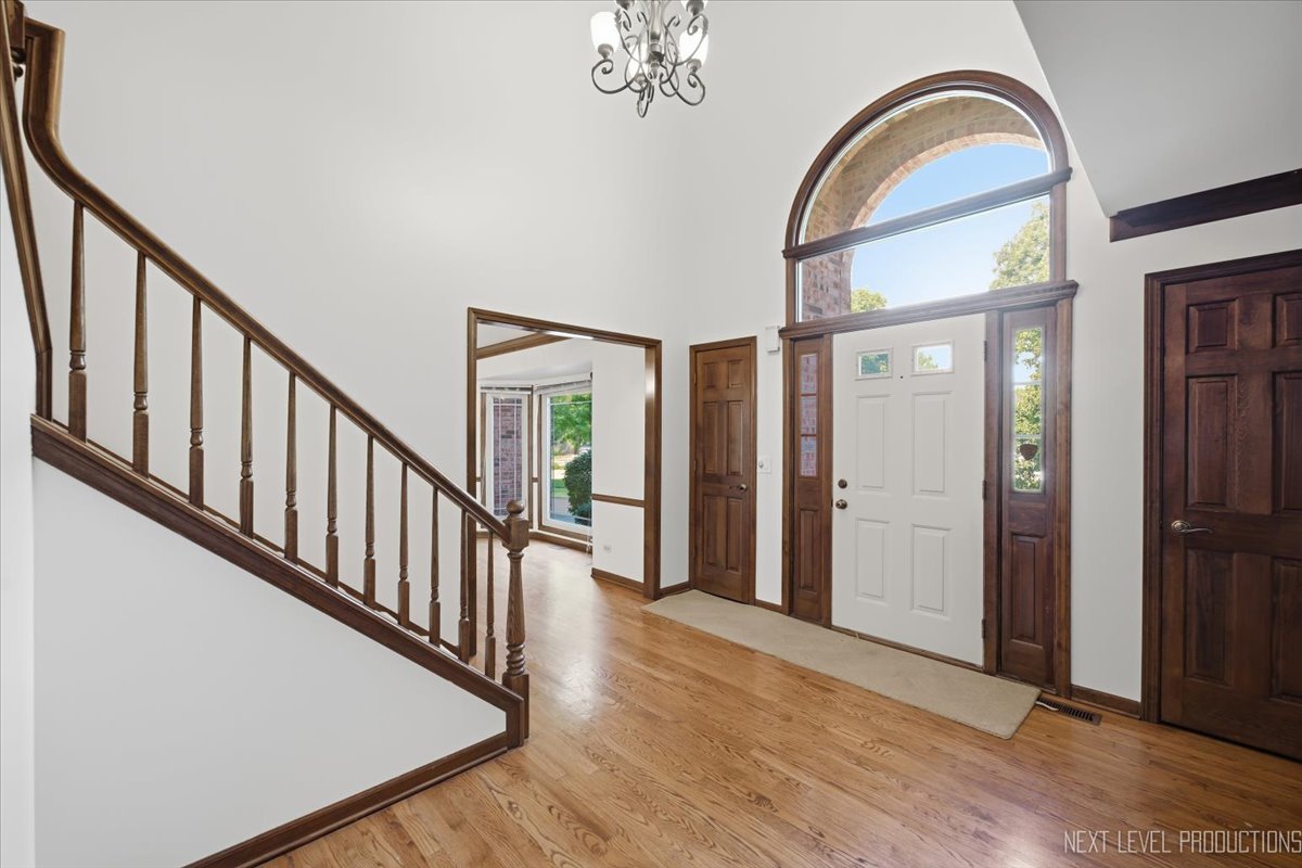 2318 River Woods Drive Property Photo 4
