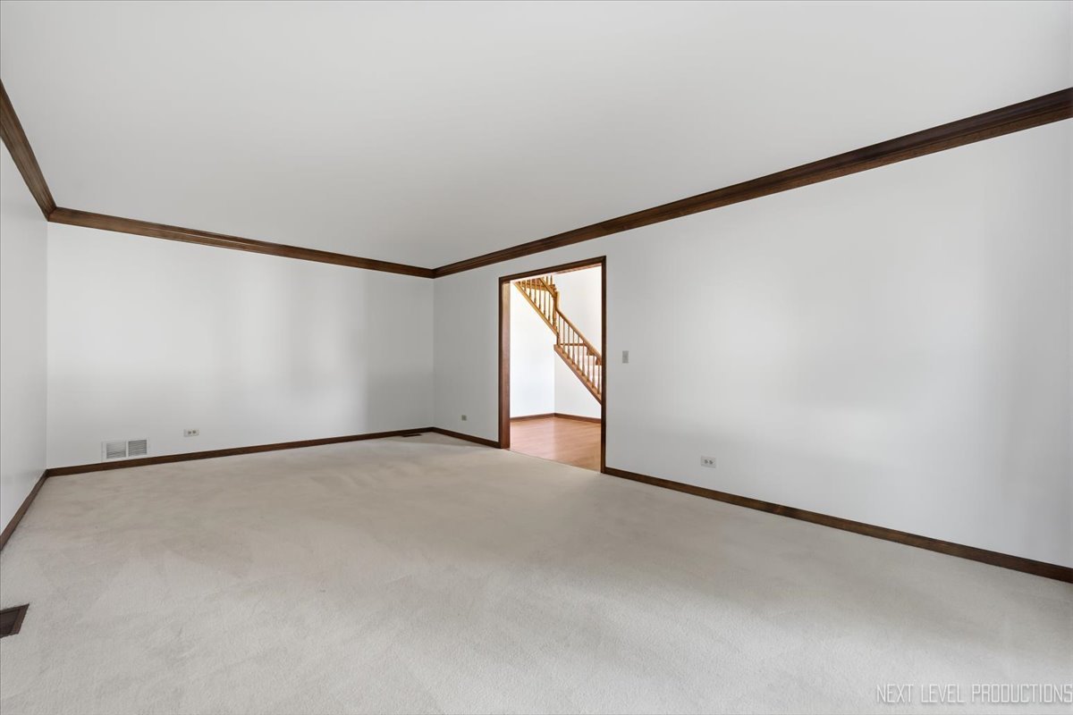 2318 River Woods Drive Property Photo 7