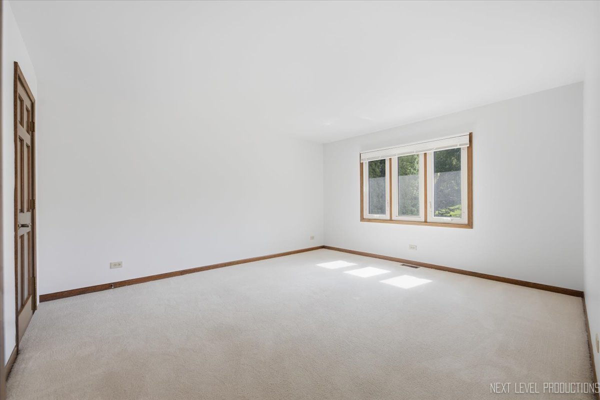 2318 River Woods Drive Property Photo 21