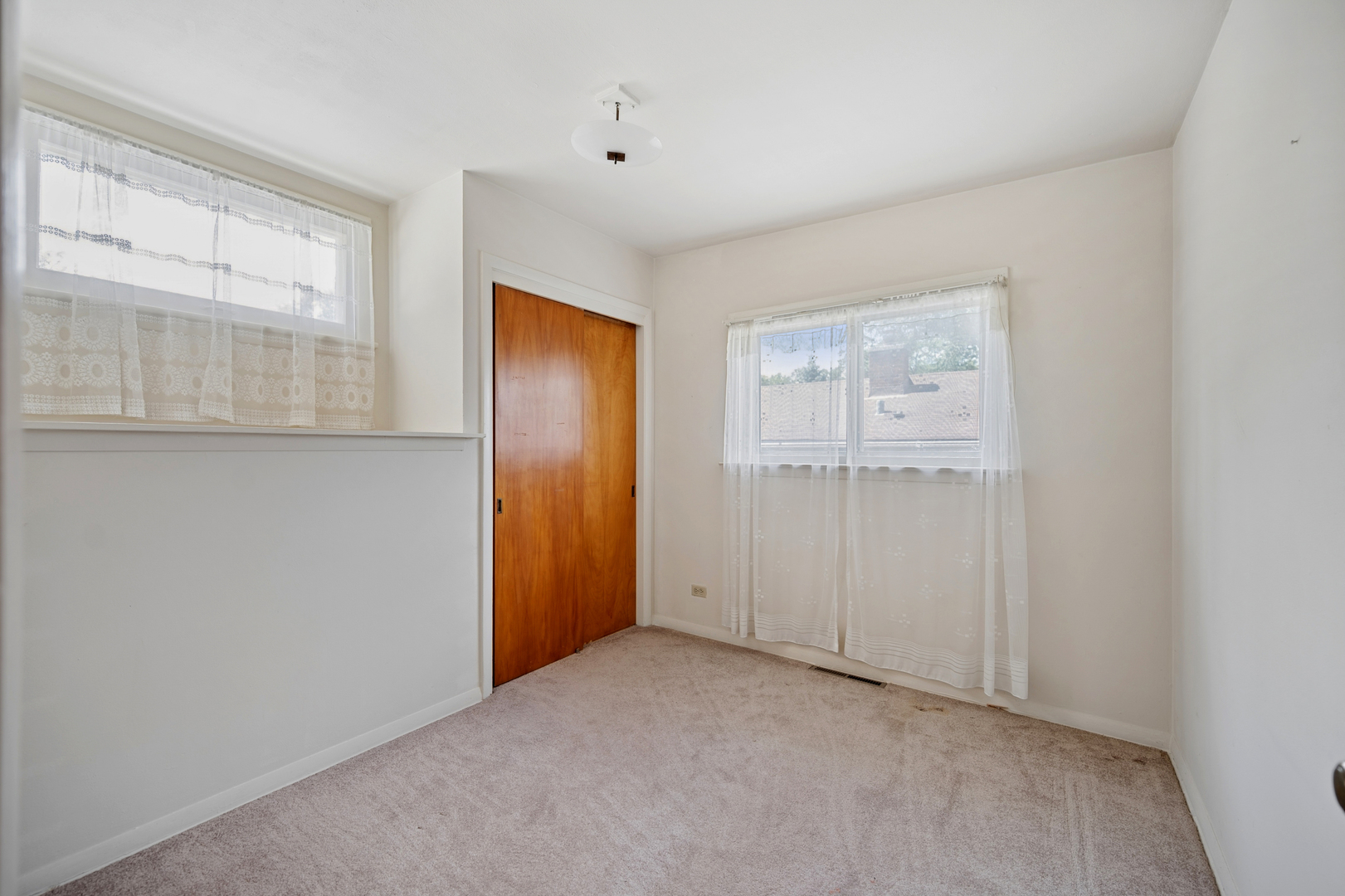 516 Hermitage Drive Property Photo 12