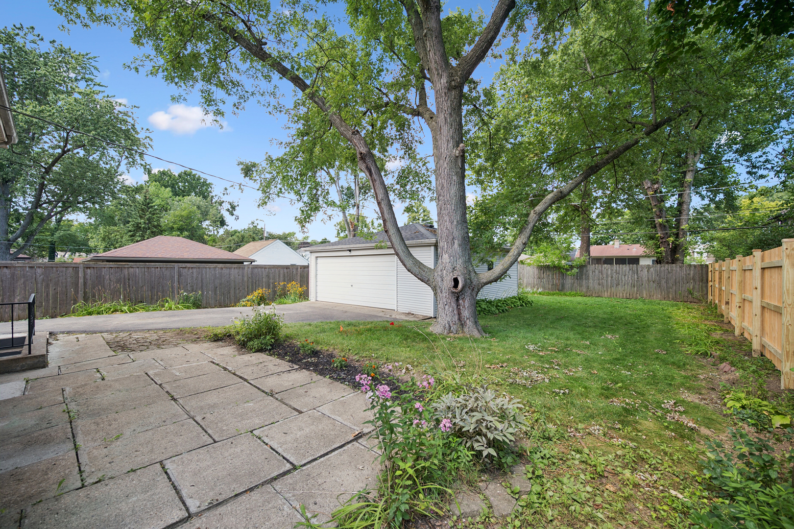 516 Hermitage Drive Property Photo 16