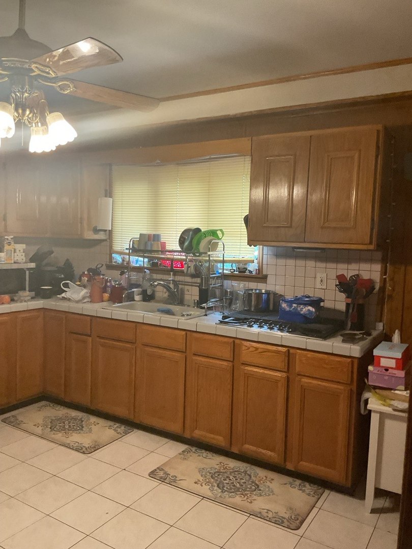 1682 Van Buren Avenue Property Photo 6