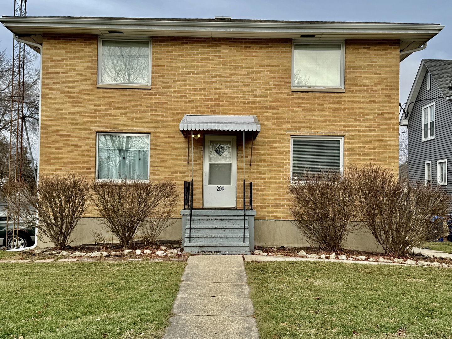 209 BUSH Street C Property Photo 1