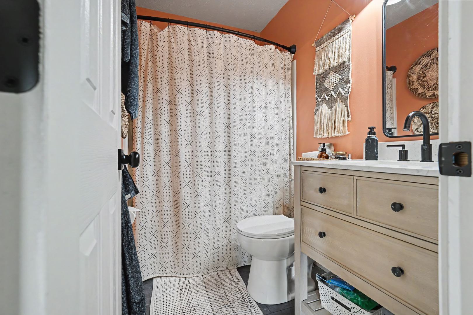 2741 Arrowhead Drive Property Photo 18