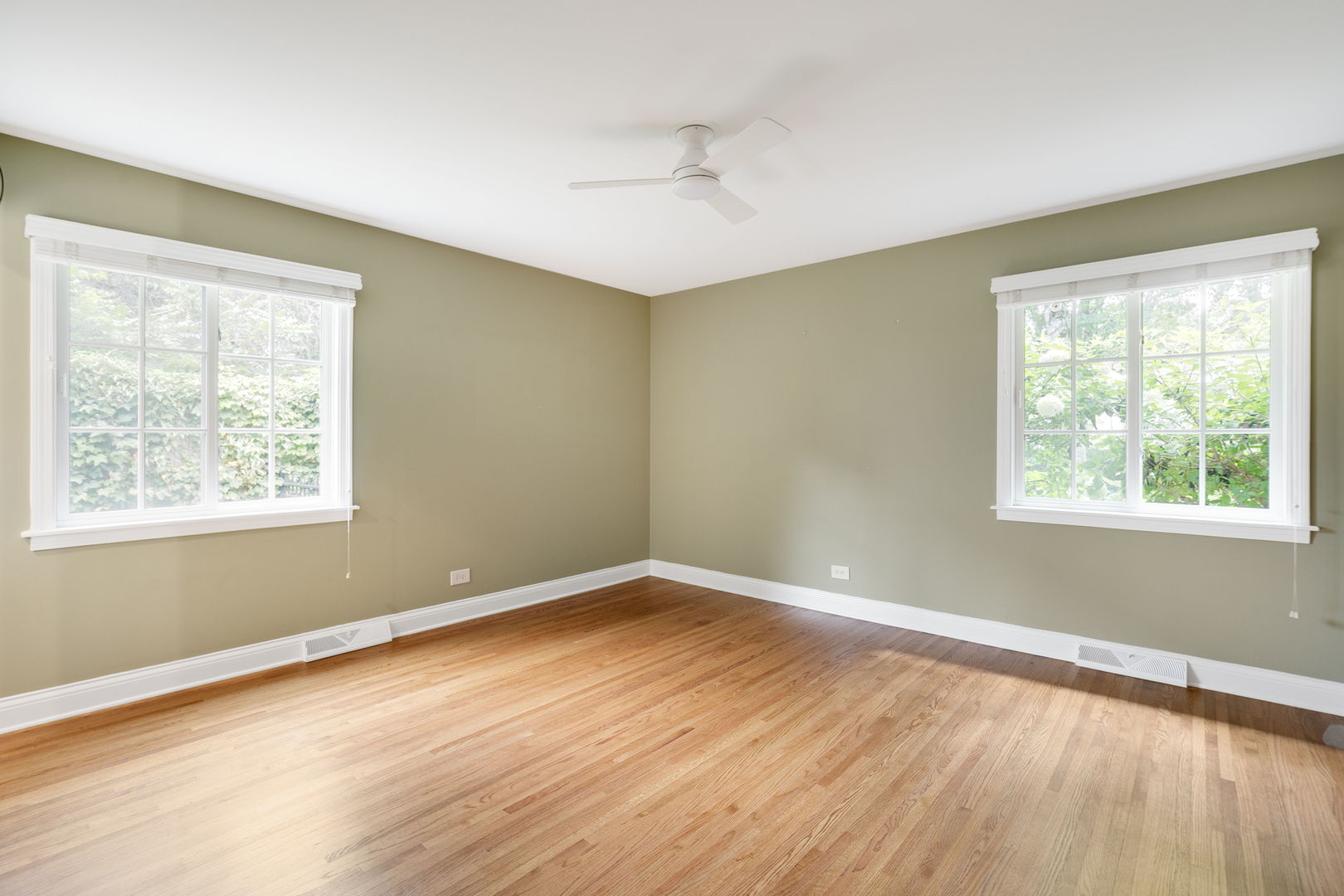 433 W Sheridan Place Property Photo 20
