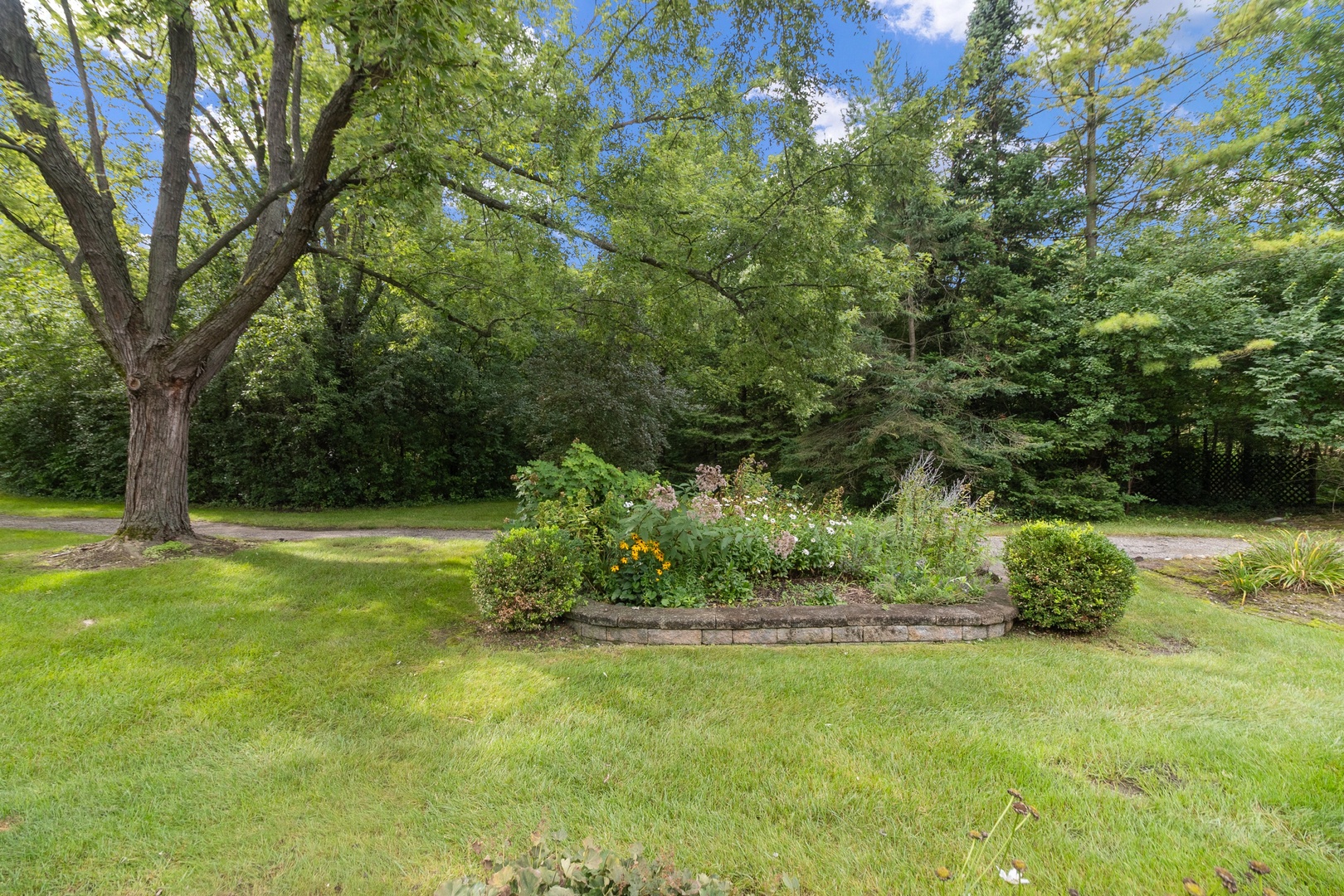 801 Victoria Drive 801 Property Photo 22