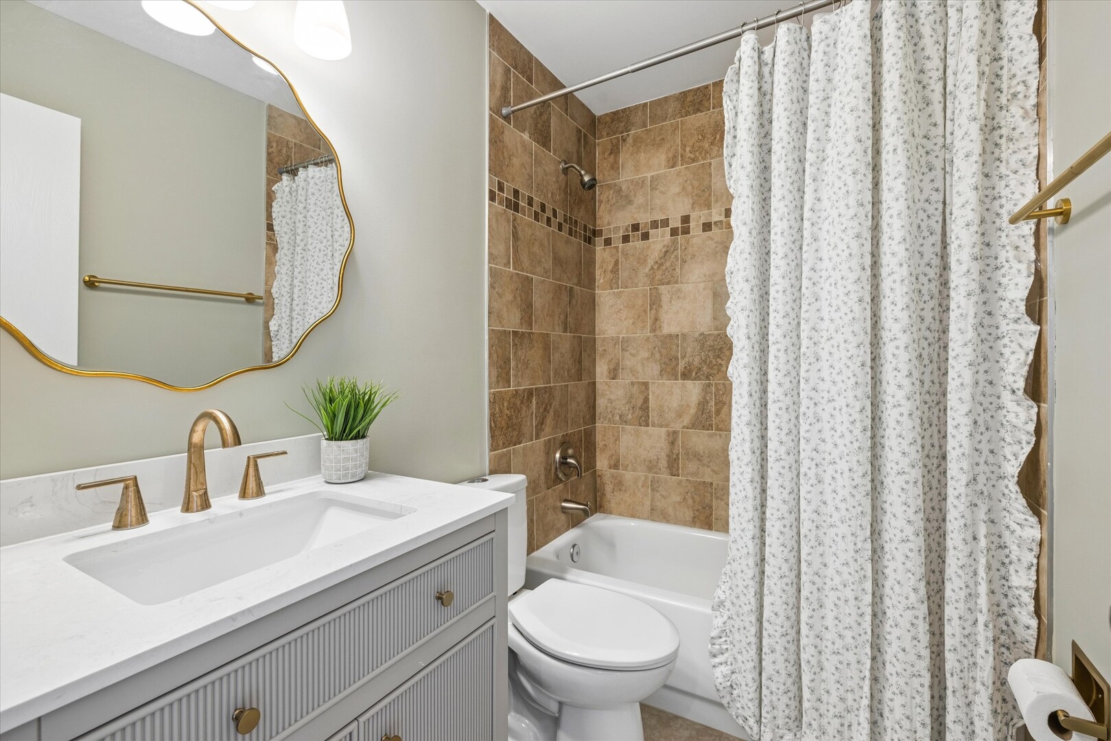 1676 Kennsington Lane Property Photo 15