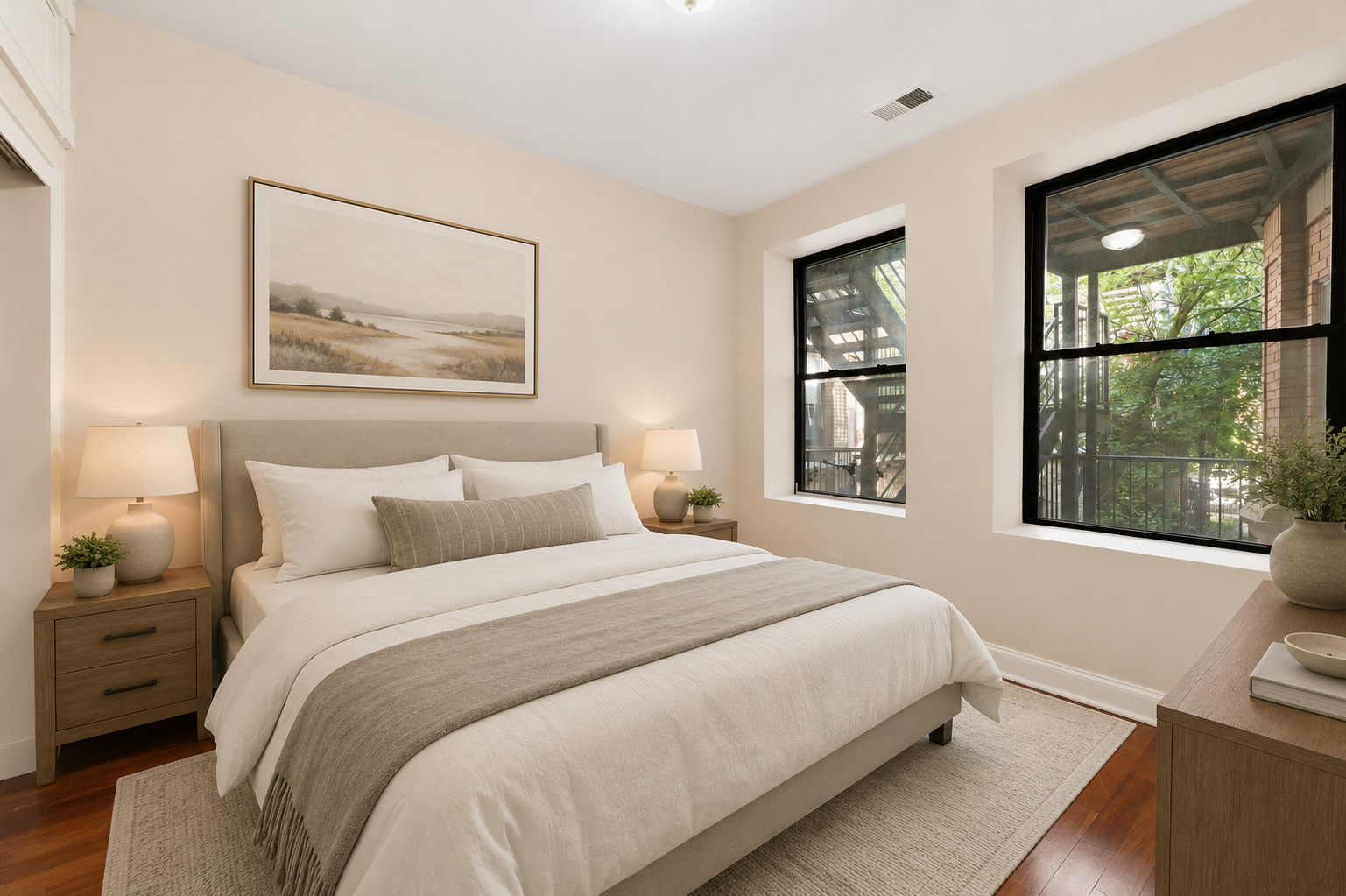 6410 N Hoyne Avenue 2w Property Photo 6