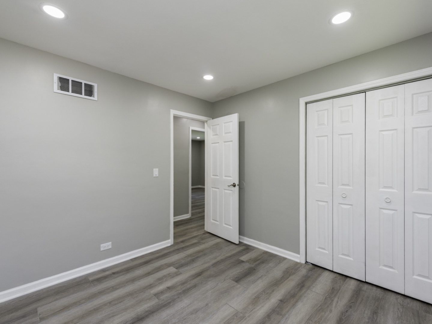 10350 W California Avenue Property Photo 15