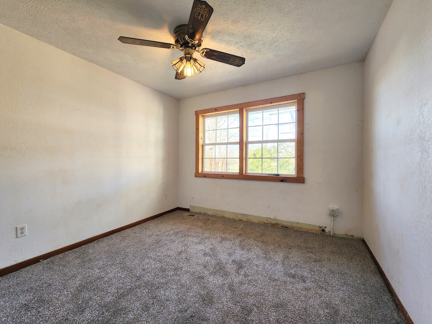 5628 Coal Street Property Photo 12