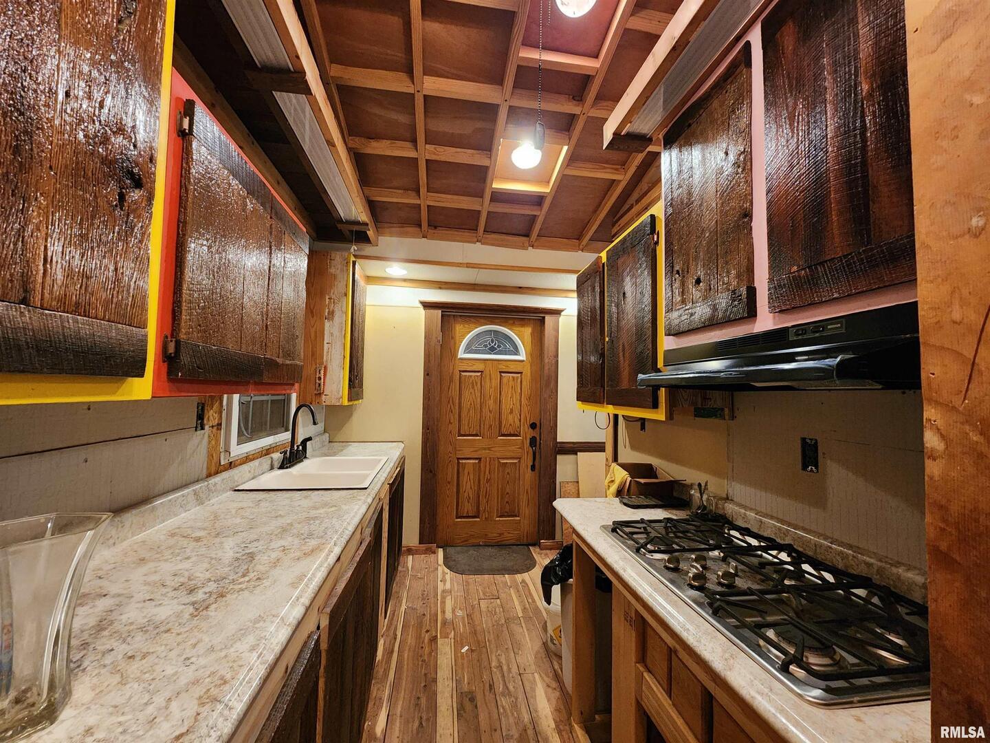 5628 Coal Street Property Photo 17