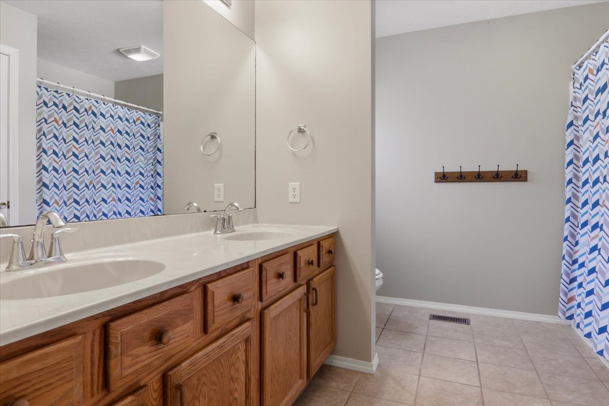 1716 Sunrise Point Property Photo 9