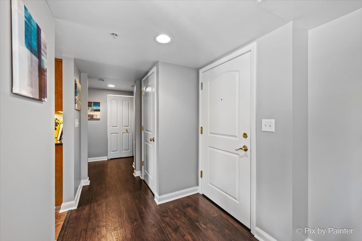 615 Perrie Drive 201 Property Photo 6