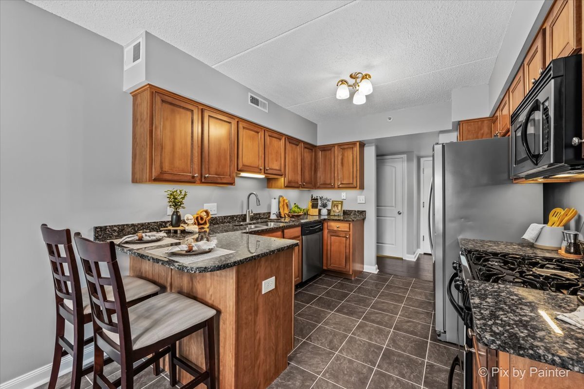 615 Perrie Drive 201 Property Photo 10