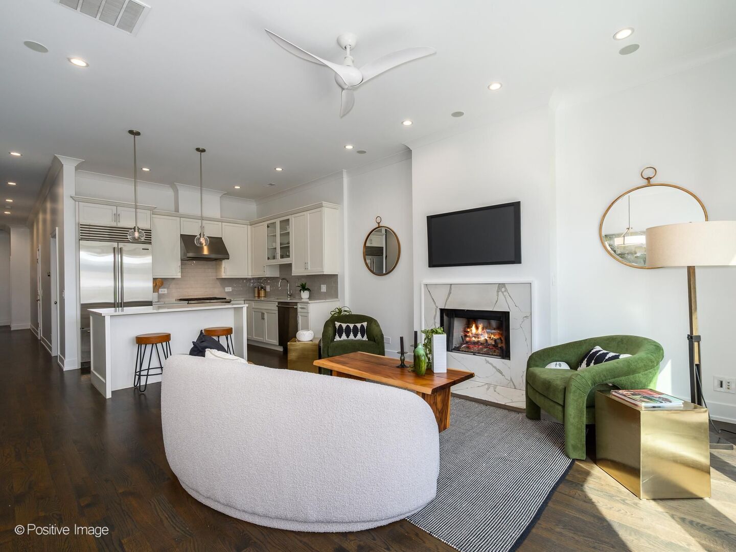 1038 W Diversey Parkway 3e Property Photo 6