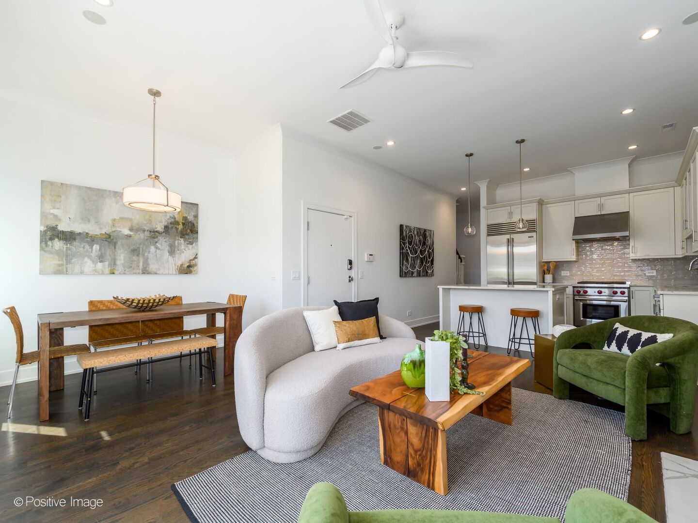 1038 W Diversey Parkway 3e Property Photo 9