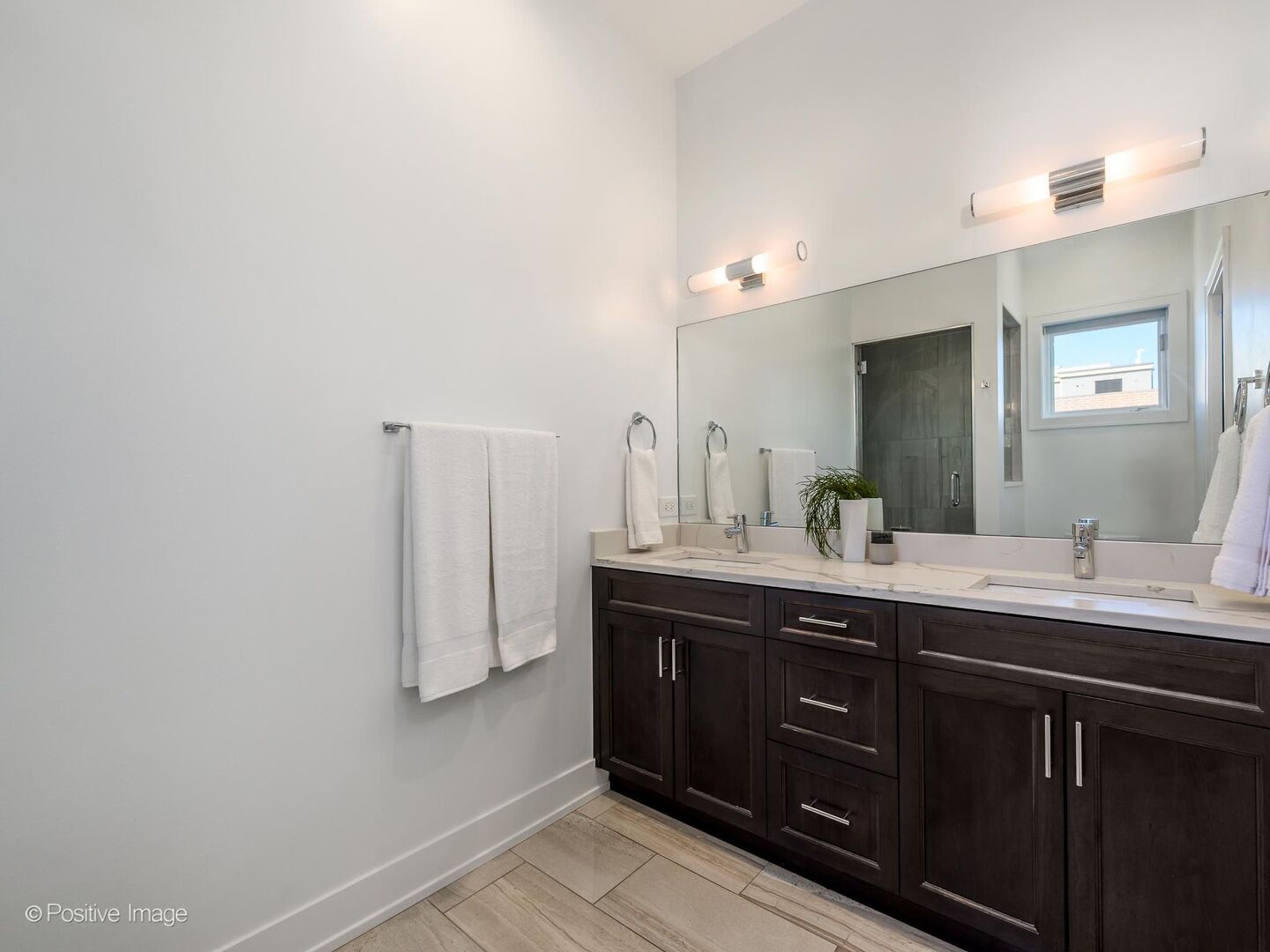 1038 W Diversey Parkway 3e Property Photo 17