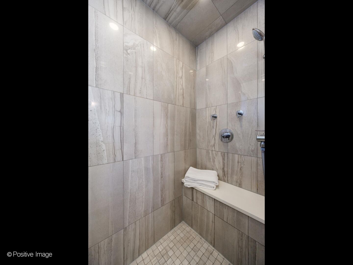 1038 W Diversey Parkway 3e Property Photo 19