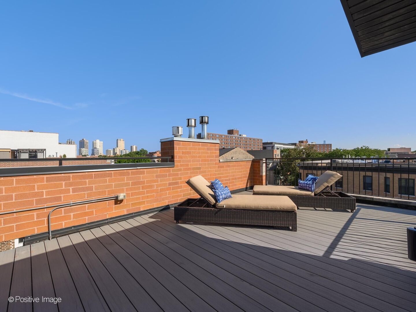 1038 W Diversey Parkway 3e Property Photo 28