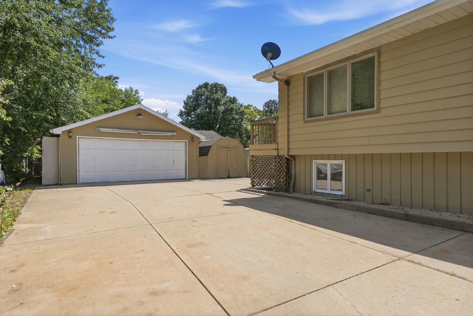 19709 W Schweitzer Road Property Photo 33