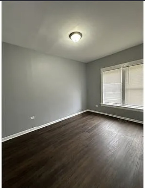 6444 S Eberhart Avenue Property Photo 8