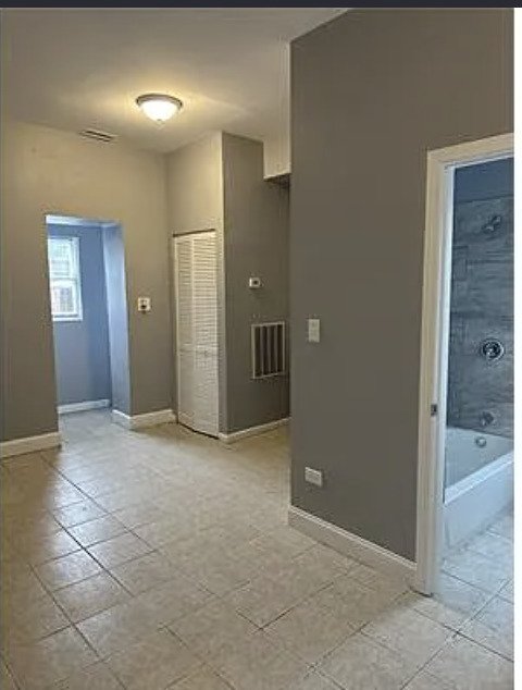 6444 S Eberhart Avenue Property Photo 22