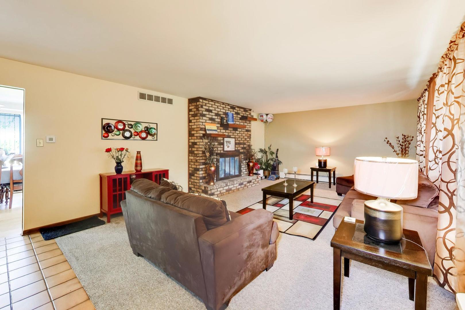 18026 State Line Avenue Property Photo 5
