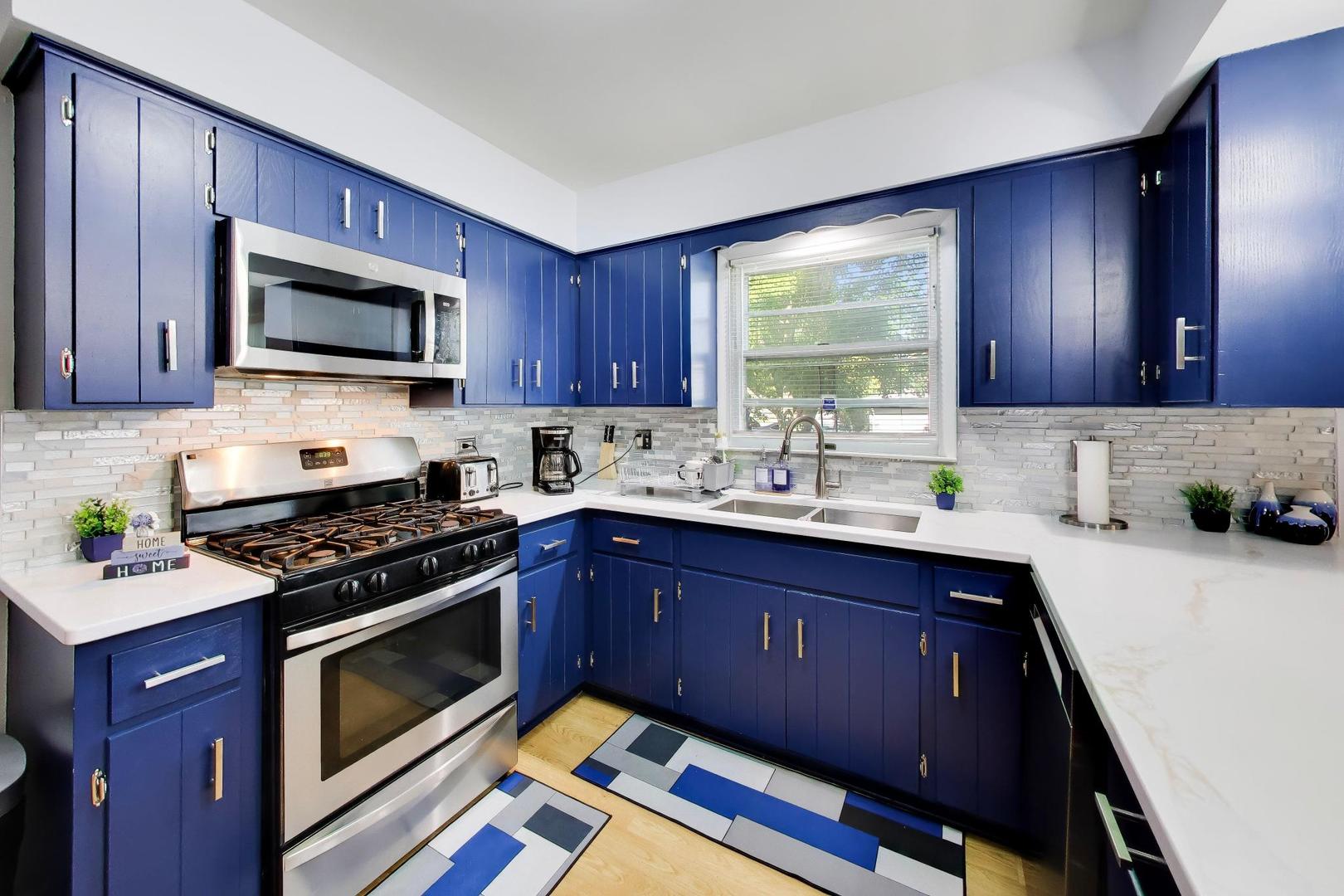 18026 State Line Avenue Property Photo 11