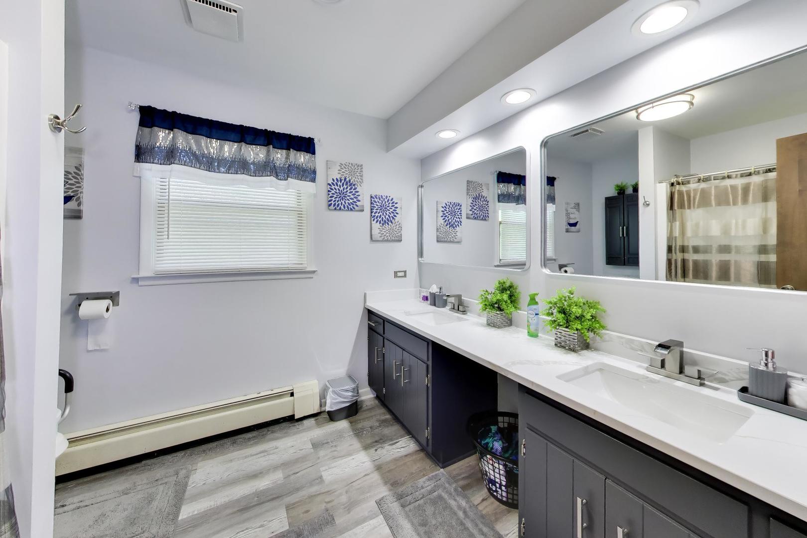 18026 State Line Avenue Property Photo 31