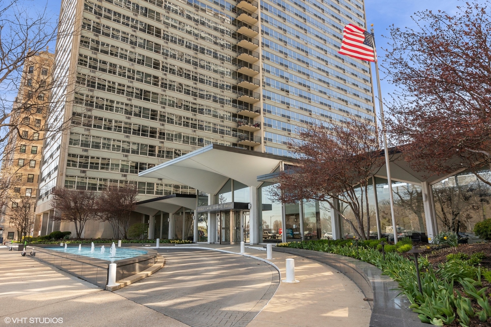 3550 N LAKE SHORE Drive 1003 Property Photo 1